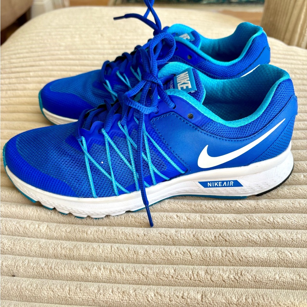 Nike Air Women’s Vibrant Blue Athletic Shoes